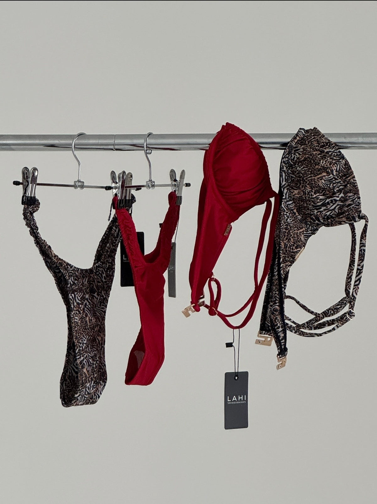 COYOTE PUSH UP BRA - RED
